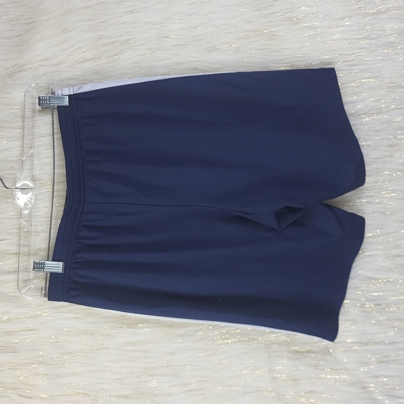 Nike Shorts - Picture 3 of 6